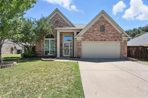 7020 Wooddale Dr, Watauga, TX 76148
