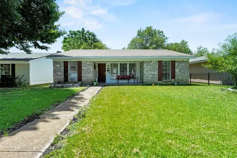10040 Hymie Cir, Dallas, TX 75217