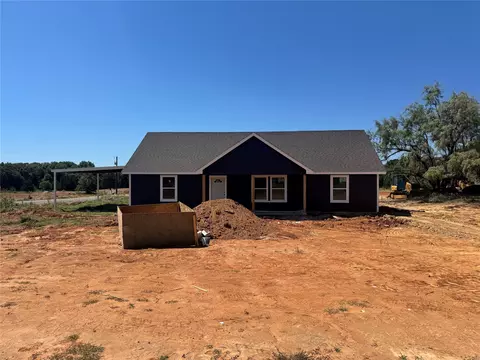220 E Bradshaw Rd, Springtown, TX 76082