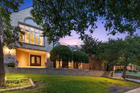 9217 Moss Trl, Dallas, TX 75231