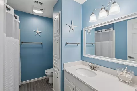 Bath - 1202 Meadowview Dr, Euless, TX 76039 photo 4 of 4