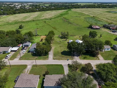 2501 Mcfarland, Caddo Mills, TX 75135