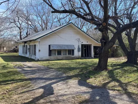 503 N Milam Ave, Richland, TX 76681
