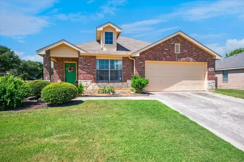 1532 Carrigan Ln, Denton, TX 76207