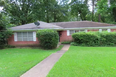 705 College St, Shreveport, LA 71104