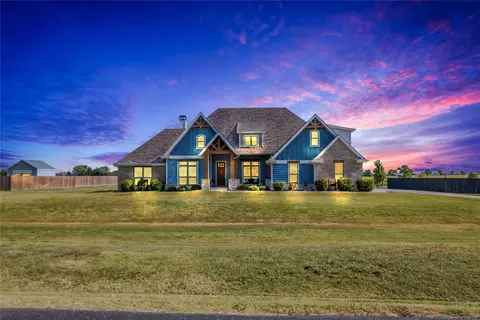 1581 E Highland Rd, Waxahachie, TX 75167