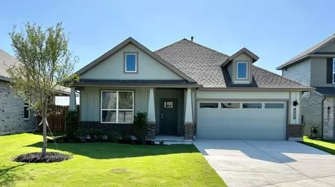 10604 Zircon Ln, Crowley, TX 76036