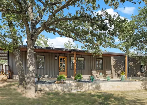 752 Salt Creek Rd, Springtown, TX 76082
