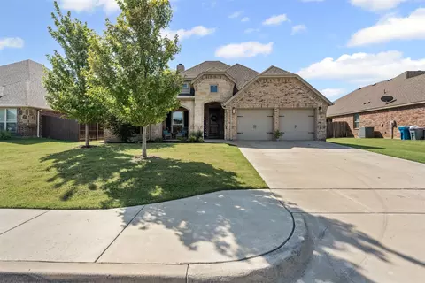 140 Melbourne Dr, Willow Park, TX 76087