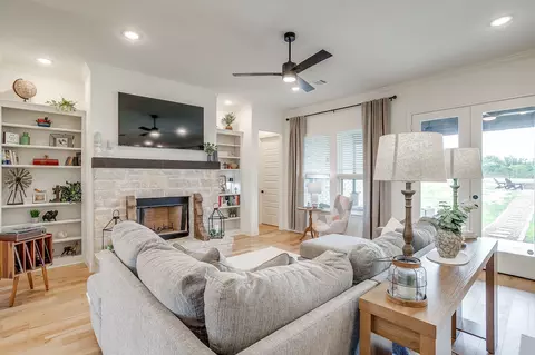 2009 Willy Dilly Rd, Springtown, TX 76082 photo 8