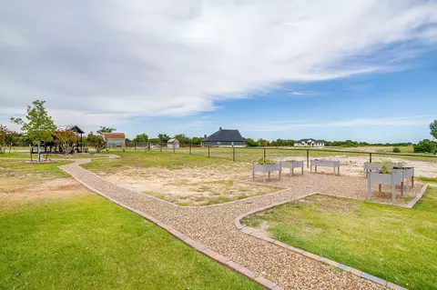 2009 Willy Dilly Rd, Springtown, TX 76082 photo 36