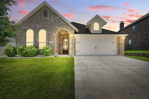 11721 Madrono Dr, Fort Worth, TX 76108