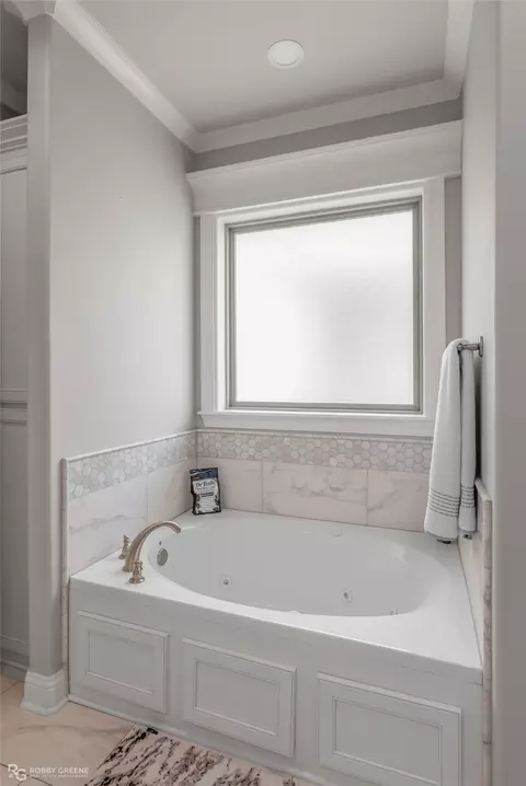 Bath - 175 Jamestowne Blvd, Benton, LA 71006 photo 2 of 3