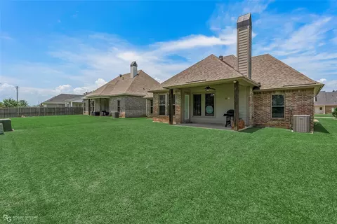 Exterior - 175 Jamestowne Blvd, Benton, LA 71006 photo 7 of 7