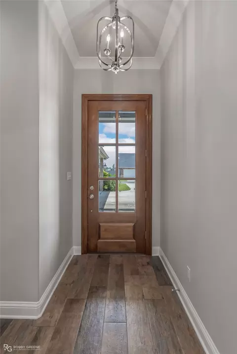 Entry Way - 175 Jamestowne Blvd, Benton, LA 71006 photo 1 of 2