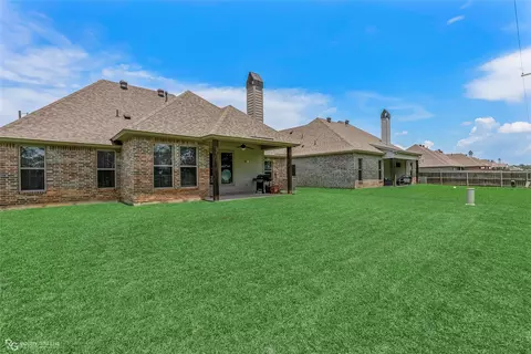 Exterior - 175 Jamestowne Blvd, Benton, LA 71006 photo 4 of 7