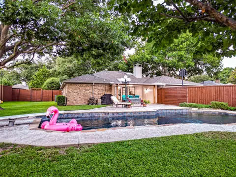 5017 Crooked Ln, Plano, TX 75023