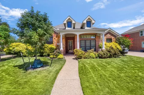 6824 S Fork Dr, North Richland Hills, TX 76182
