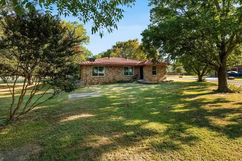 401 Cutler St, Tioga, TX 76271