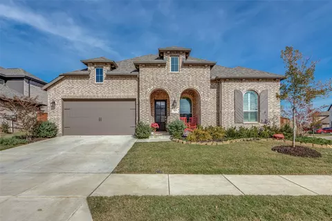 9511 Knotty Pine Pl, Oak Point, TX 75068