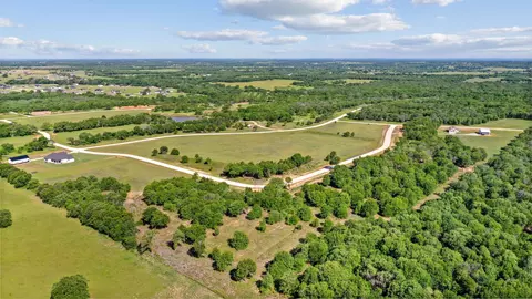 8025 Oak Grove Ct, Poolville, TX 76487