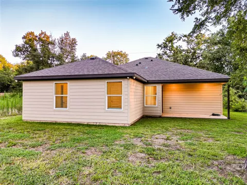 1116 Kingsway, Tool, TX 75143 photo 17