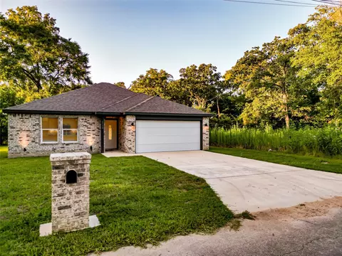1116 Kingsway, Tool, TX 75143 photo 10
