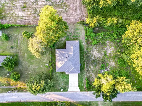 1116 Kingsway, Tool, TX 75143 photo 12