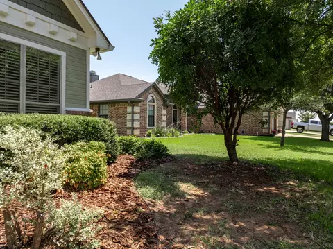 Exterior - 10421 T Bury Ln, Waco, TX 76708 photo 6 of 11