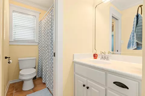 Bath - 10421 T Bury Ln, Waco, TX 76708 photo 5 of 5