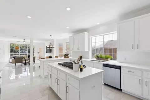 1807 Mesquite Ct, Southlake, TX 76092