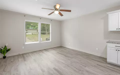 Living - 608 Tillman Dr, Minden, LA 71055 photo 1 of 5