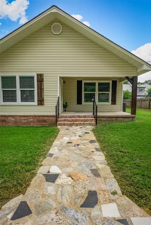 Exterior - 608 Tillman Dr, Minden, LA 71055 photo 5 of 6