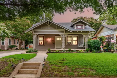 322 S Montclair Ave, Dallas, TX 75208