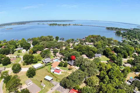 127 Wildwood Crossover St, Gun Barrel City, TX 75156