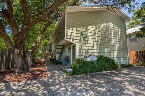 627 Texas St, Denton, TX 76209