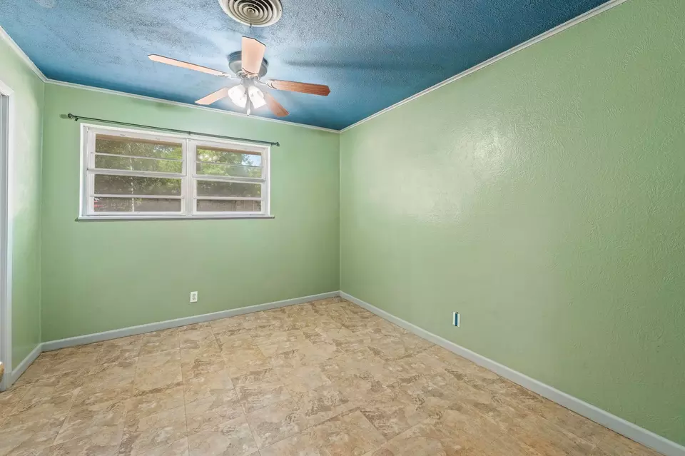 Bedroom - 1351 Rose Dr, Stephenville, TX 76401 photo 2 of 7