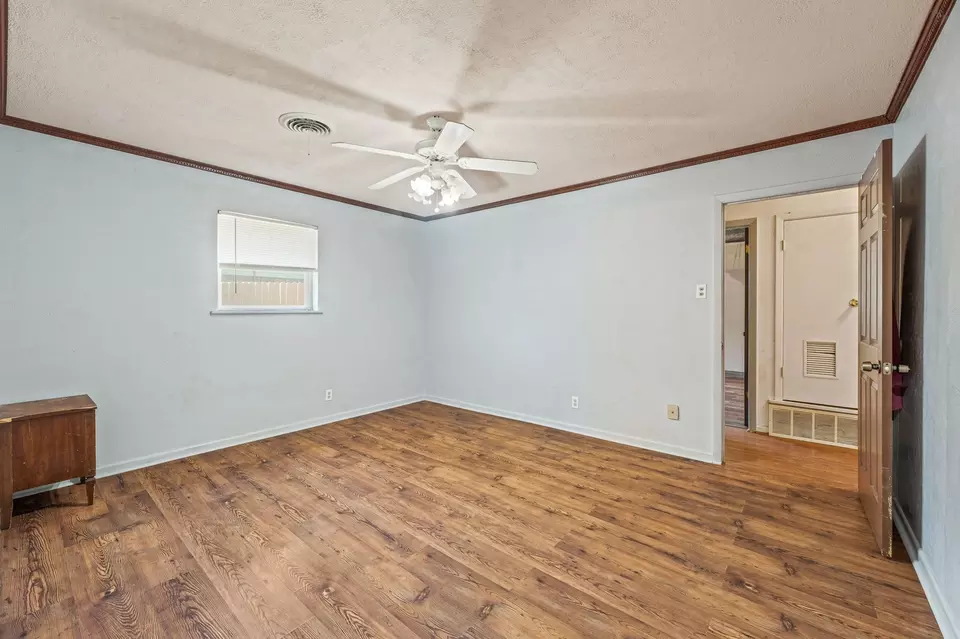 Bedroom - 1351 Rose Dr, Stephenville, TX 76401 photo 6 of 7