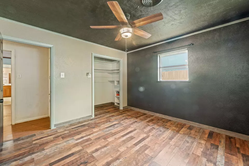 Bedroom - 1351 Rose Dr, Stephenville, TX 76401 photo 4 of 7