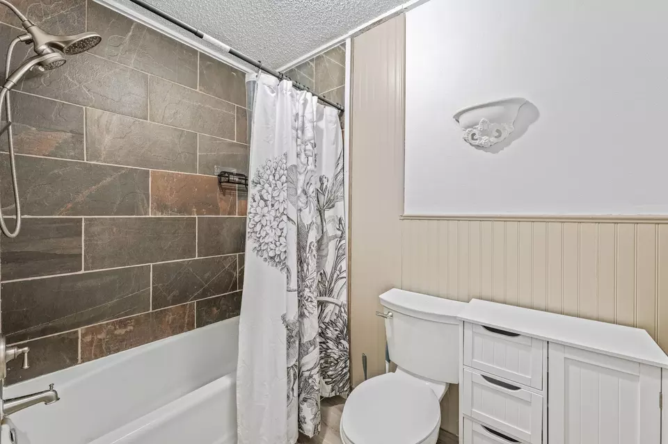 Bath - 1351 Rose Dr, Stephenville, TX 76401 photo 2 of 3