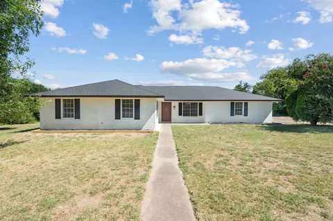 102 Lakecrest Pl, Waxahachie, TX 75165