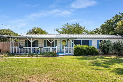 121 Brighton Rd, Springtown, TX 76082