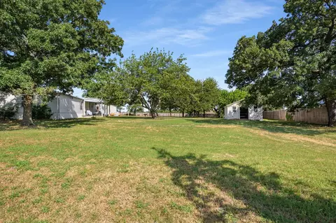 121 Brighton Rd, Springtown, TX 76082 photo 31