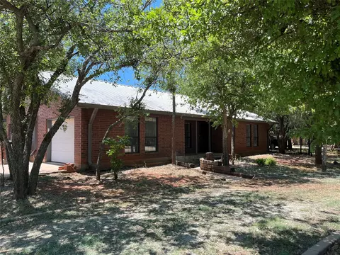 207 White Bear Cv, Buffalo Gap, TX 79508