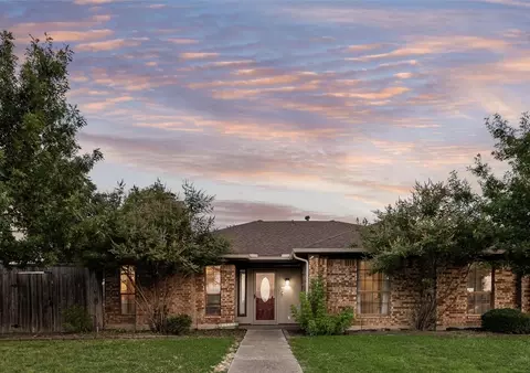 1845 Tiburon Bnd, Lewisville, TX 75067
