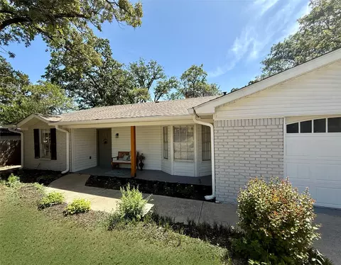 3627 Bordeaux Ct, Arlington, TX 76016