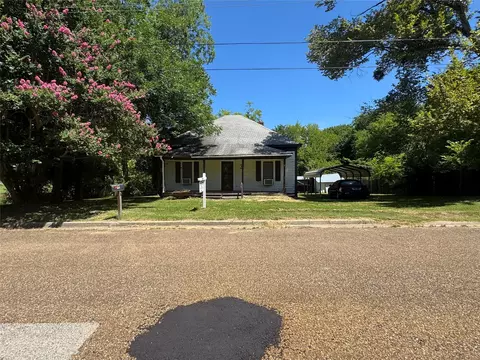 303 Keith St, Mount Vernon, TX 75457