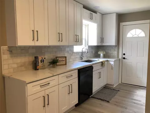 504 E Mason St, Fort Worth, TX 76110