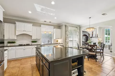 Kitchen - 681 Willowview Dr, Prosper, TX 75078 photo 4 of 4