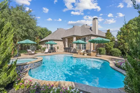 Exterior - 681 Willowview Dr, Prosper, TX 75078 photo 6 of 8